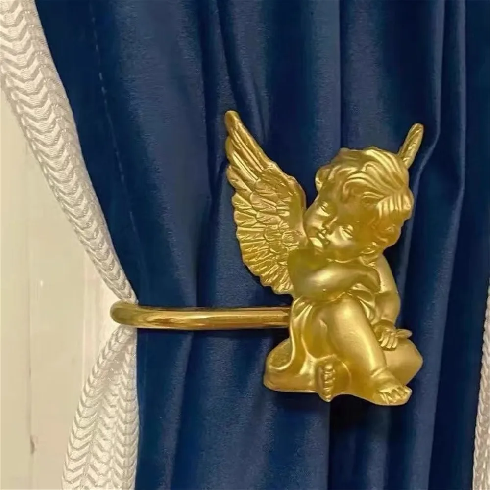 French Luxury Retro Golden Angel Curtain Hook Creative White U-shaped Wall Hook For Living Room Bedroom Curtain Accessories