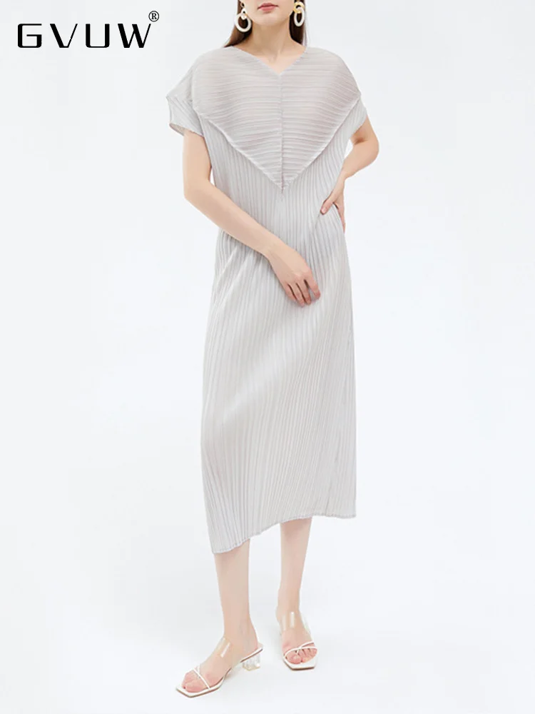 GVUW Pleated V-neck Dress For Women Solid Color Designer Temperament Loose Short Sleeve Summer Female Fashion Clothing 17D2652
