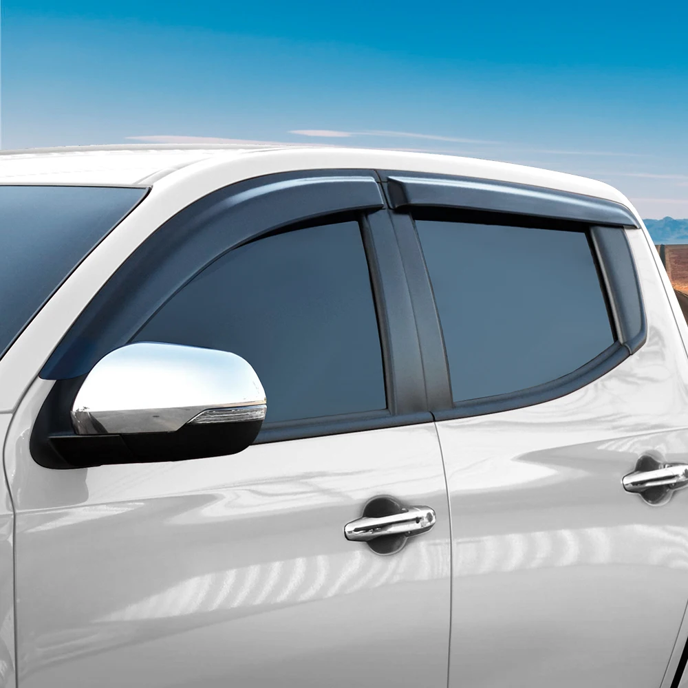 Ветрозащитный экран для Mitsubishi Triton 2015 -2023 1 комплект