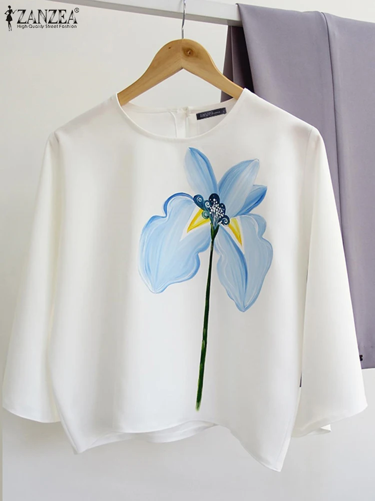 Женская блузка с цветочным принтом