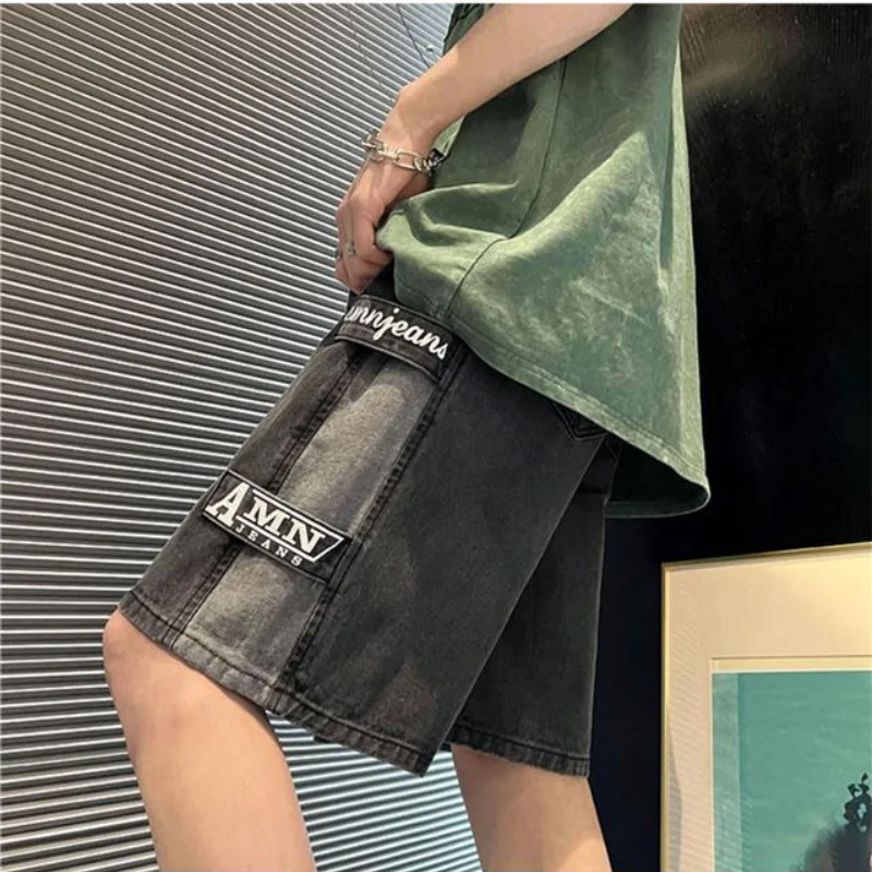 Рисунок 2 - Джинсовые шорты мужские с надписью