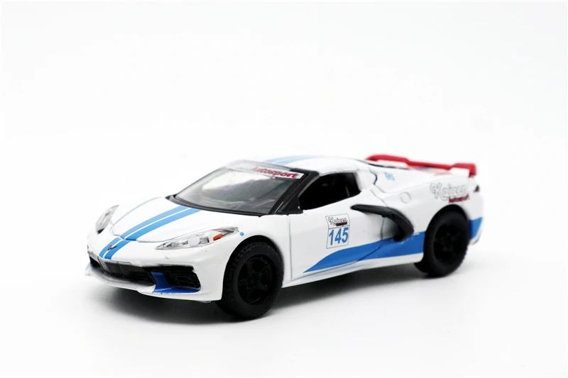 

Greenlight 1:64 #145 гусеничная битва 2020 Corvette C8 Stingray Coupe Loose