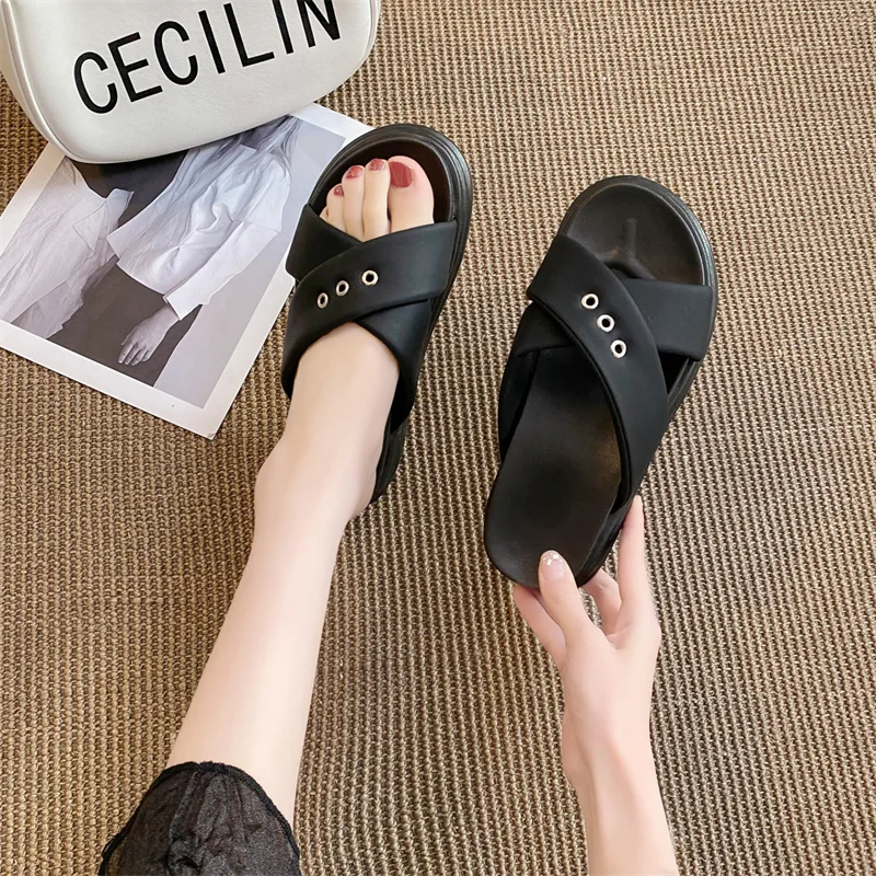 

2023 New Thick Heel Slippers Women Wear Middle Heels Casual Soft Bottom Fashion All-match Sandals and Slippers Summer Trend