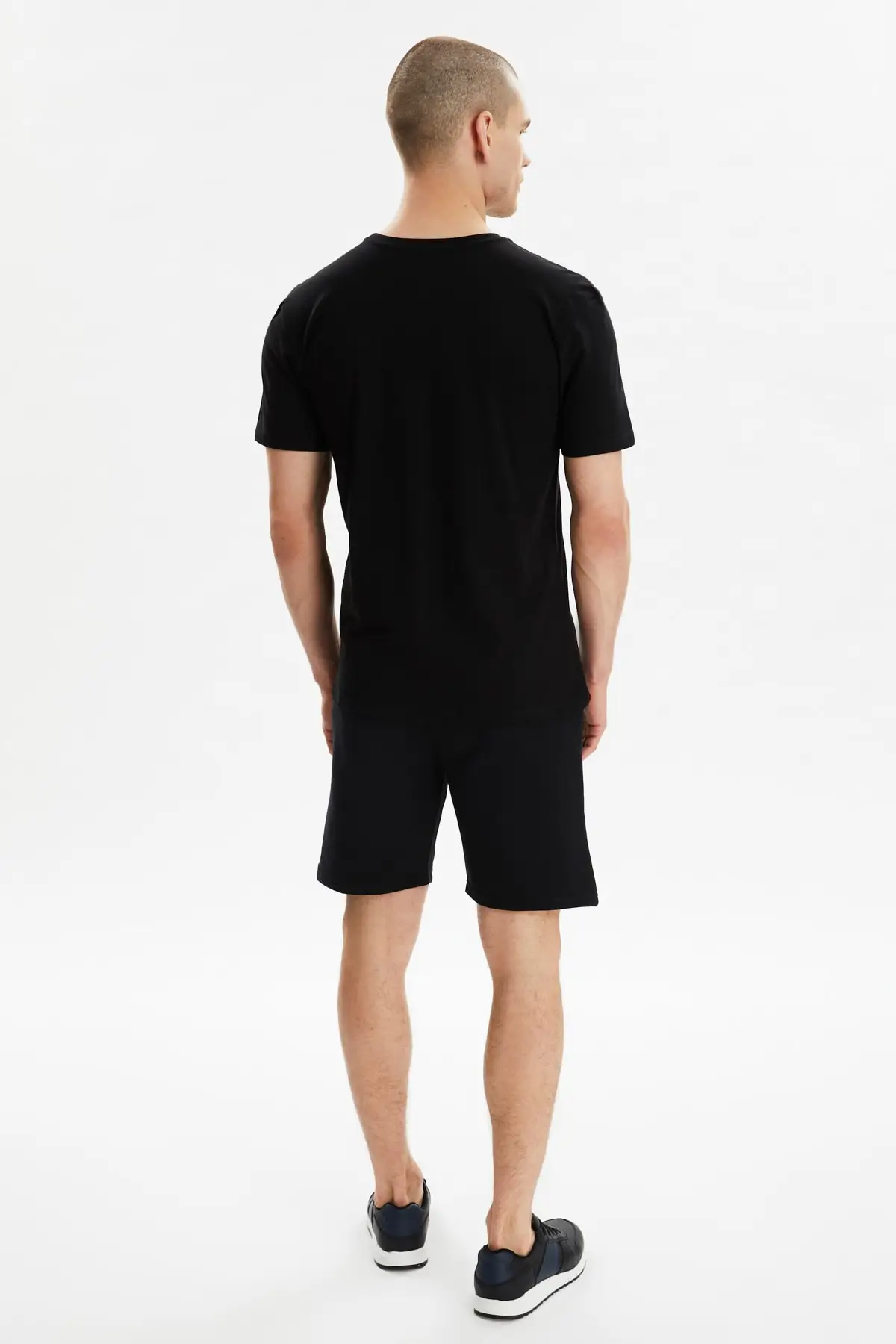 

Trendyol Men 'S Regular Fit Tracksuit Team TMNSS21EM0092