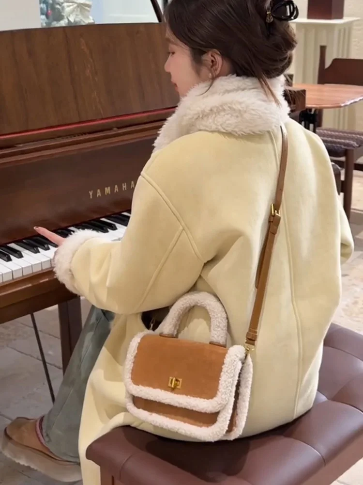 2024 New Fur Integrated Outerwear Women Winter Thickened Lamb Wool Environmental Protection Horn Buckle Mid-Length Coat W...