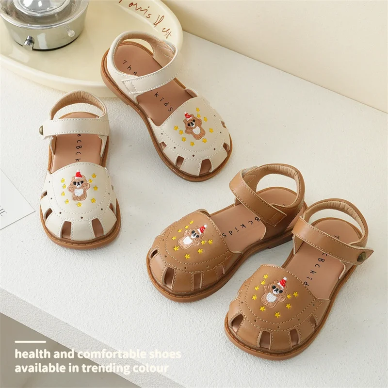 

Children's Sandals Girl's Cute Bear Embroidery Princess Sandals Toe Protection Soft Sole Summer Leather Sandals Size 21-30