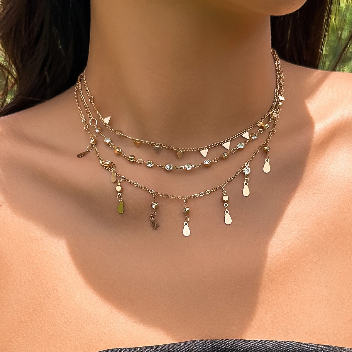 

Layered Chain with Small Triangle/Round Pendant Necklace for Women Trendy Shiny Rhinestone Choker Necklaces 2023 Fashion Jewelry