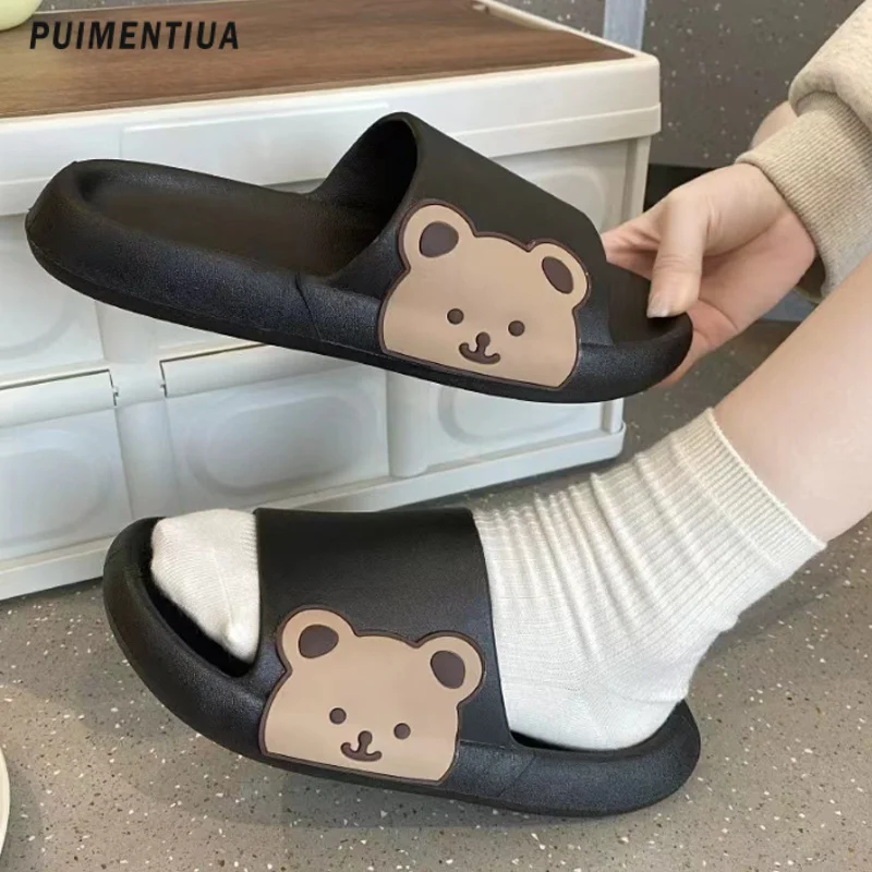 

Новинка 2023, Симпатичные шлепанцы с мультяшным медведем, мужские и женские шлепанцы для ванной комнаты на платформе, домашние шлепанцы, тапочки с облаком