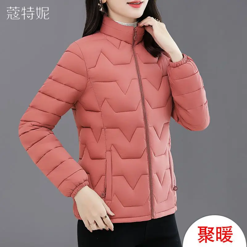2023 New Mom's Autumn and Winter Clothing Lightweight Cotton-Padded Jacket Coat Middle-Aged and Elderly Women's Clothing Large