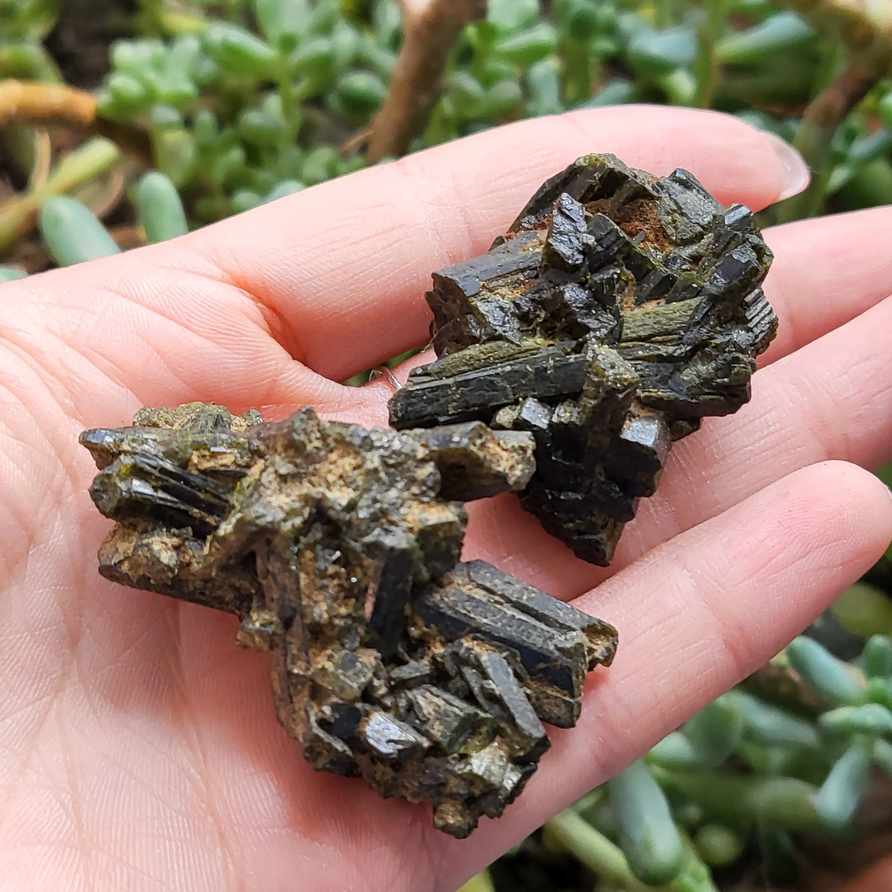 

Женское сырье, бриллиантовые драгоценные камни, кристаллы и камни лечебные