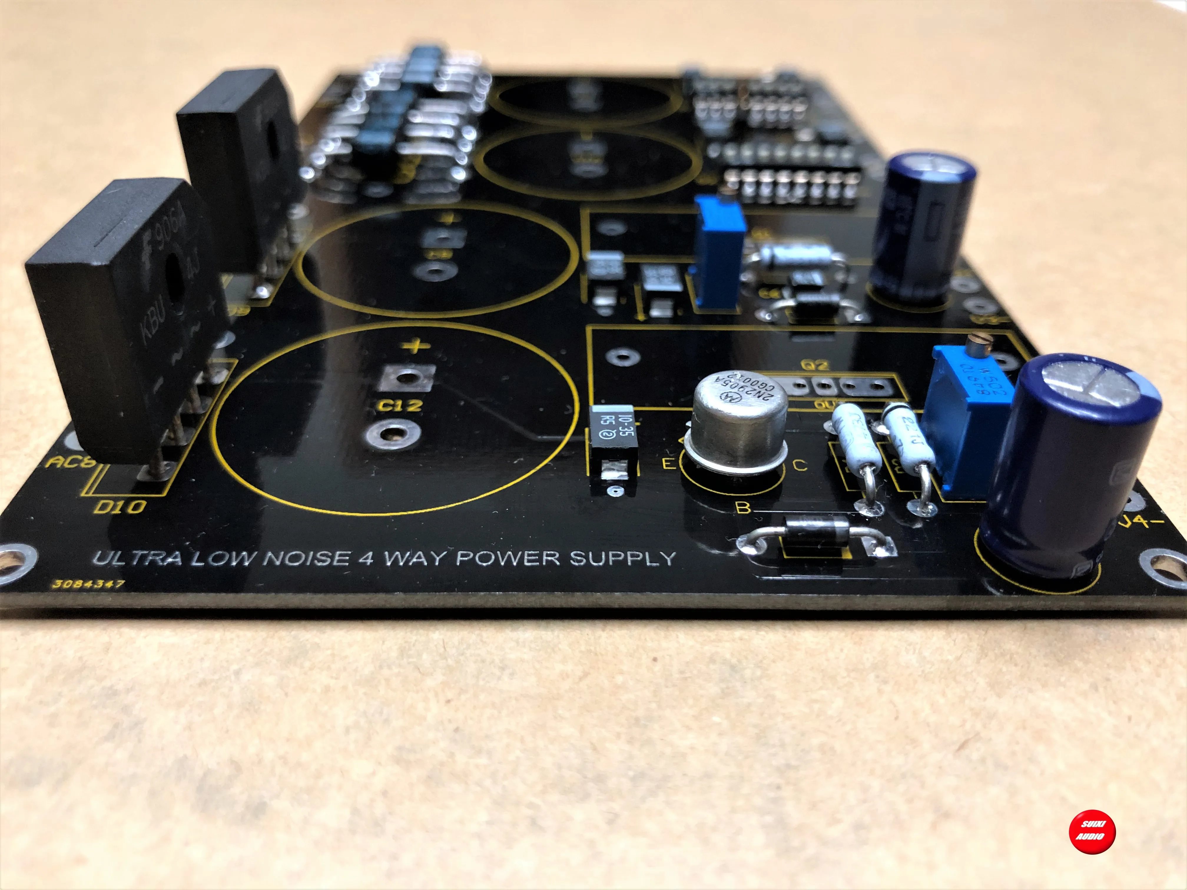 Последнее поступление tps7a4701 сверхнизкий уровень шума 4-сторонний Регулируемый