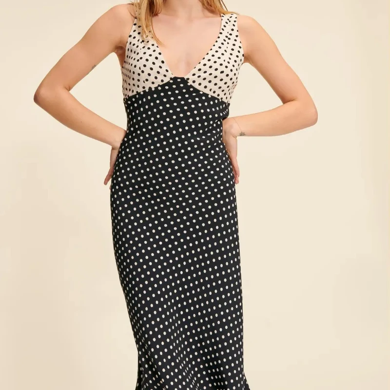 Women Dress 2023 Spring and Summer New Black and White Polka Dot Color Matching V-neck Sleeveless Dress