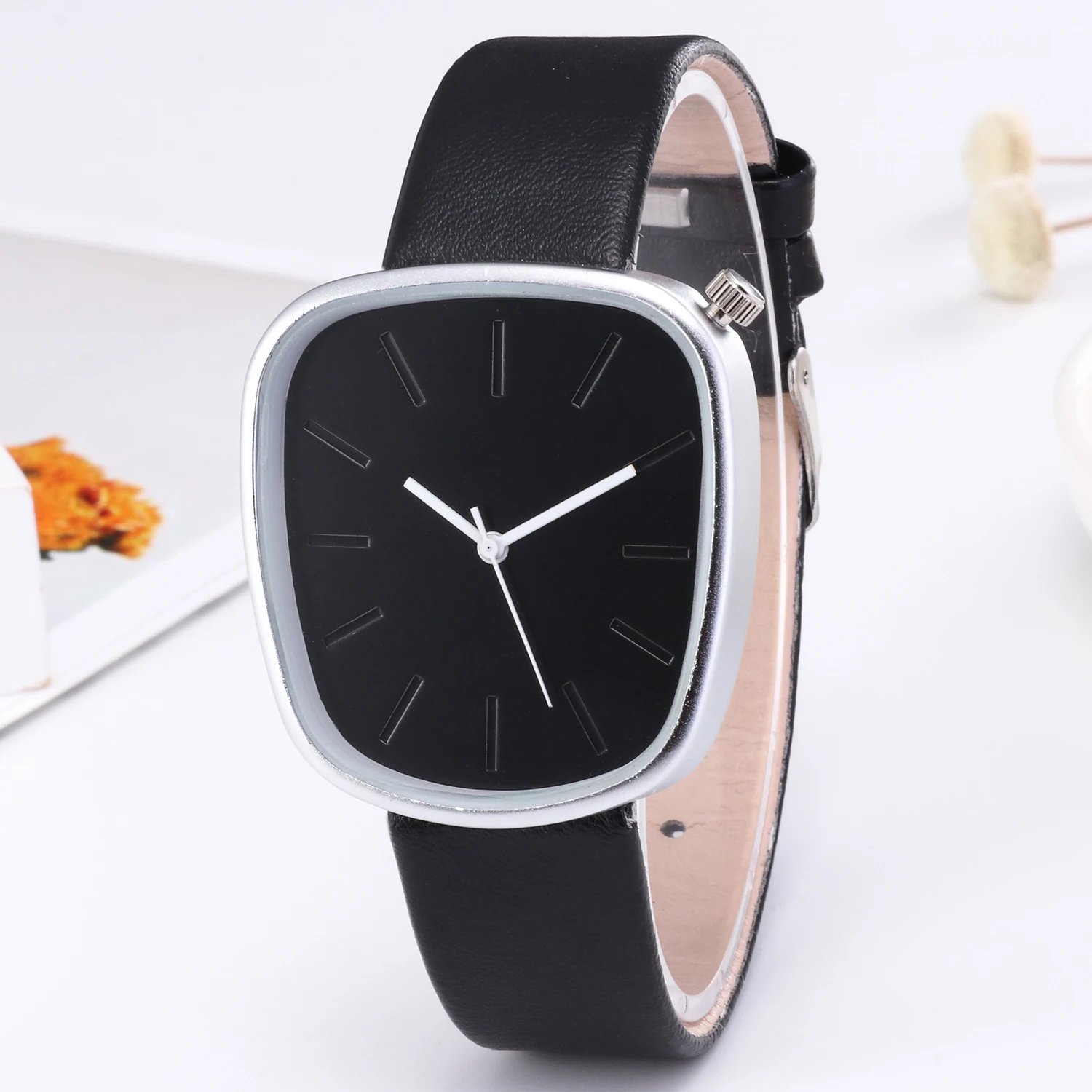 Часы наручные женские кварцевые с кожаным ремешком модные повседневные