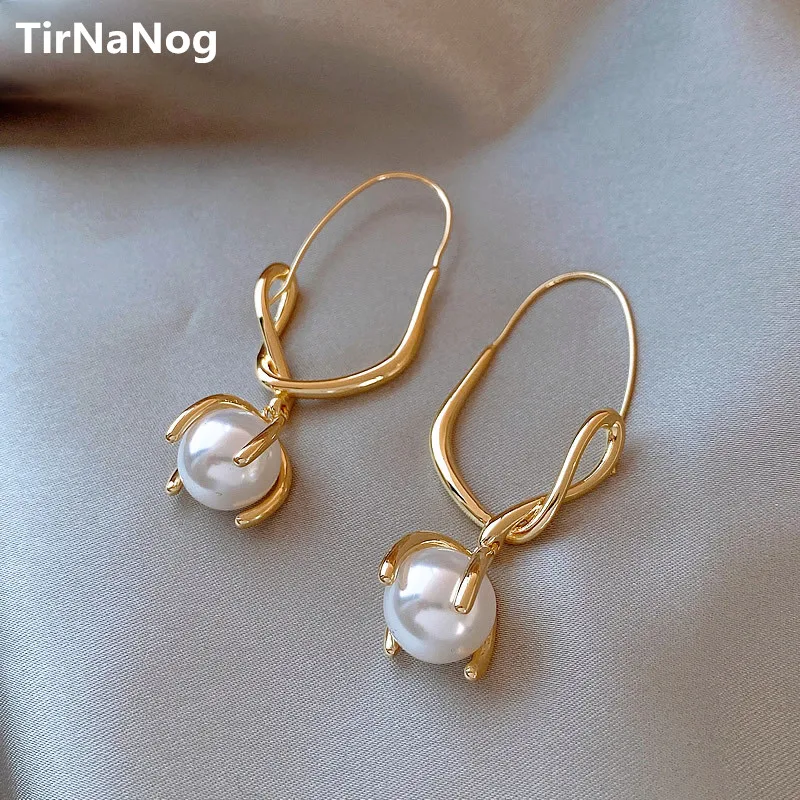 2022 New Fashion Classic Luxury Metal Retro Irregular Baroque Imitation Pearl Pendant Earrings Women Unusual Jewelry Gifts
