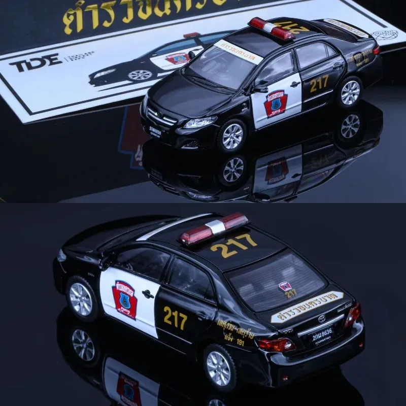 Фото Коллекционная модель полицейской машины Rollin Thai в масштабе 1:64 из литого сплава, подарок для мальчиков, игрушка для мальчиков, рождественский подарок №4