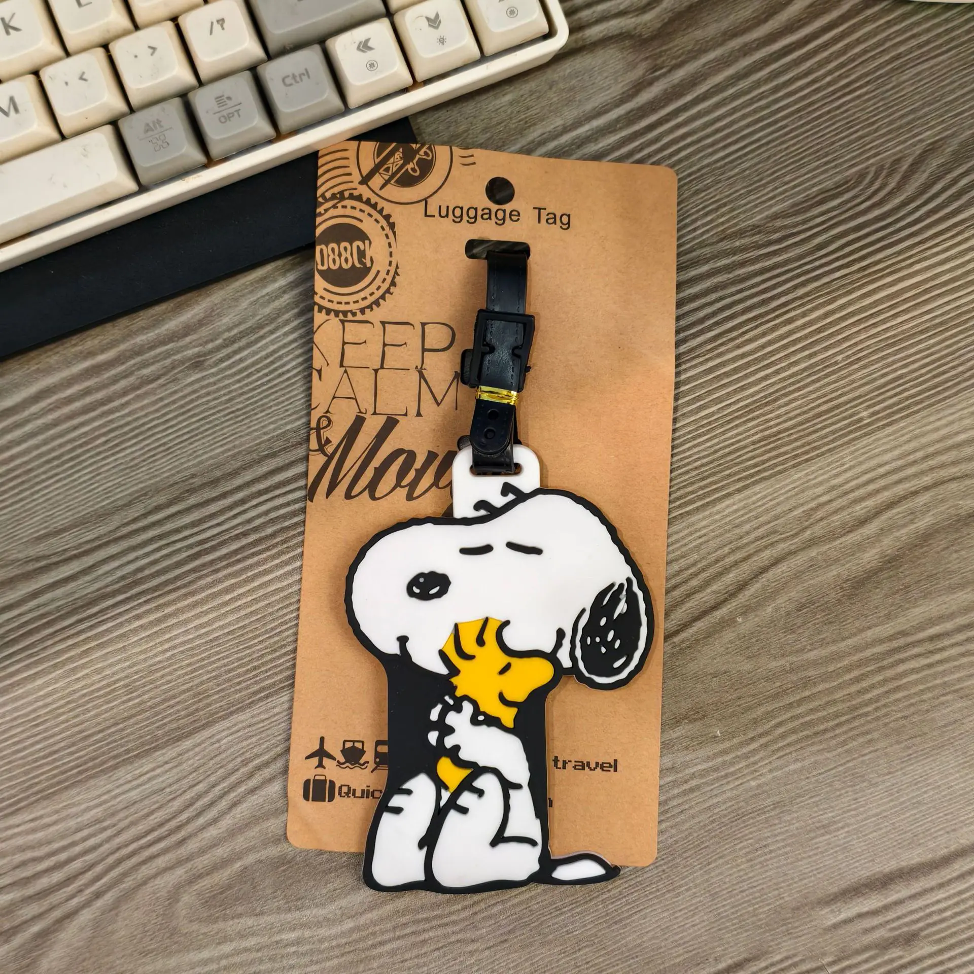 Фото Бирка для багажа PEANUTS Snoopy Travel Puppy Series, милая мультяшная бирка для чемодана, идентификационная бирка для сумки, держатель для идентификационной карты, регулируемый ремень, аксессуар для путешествий №4