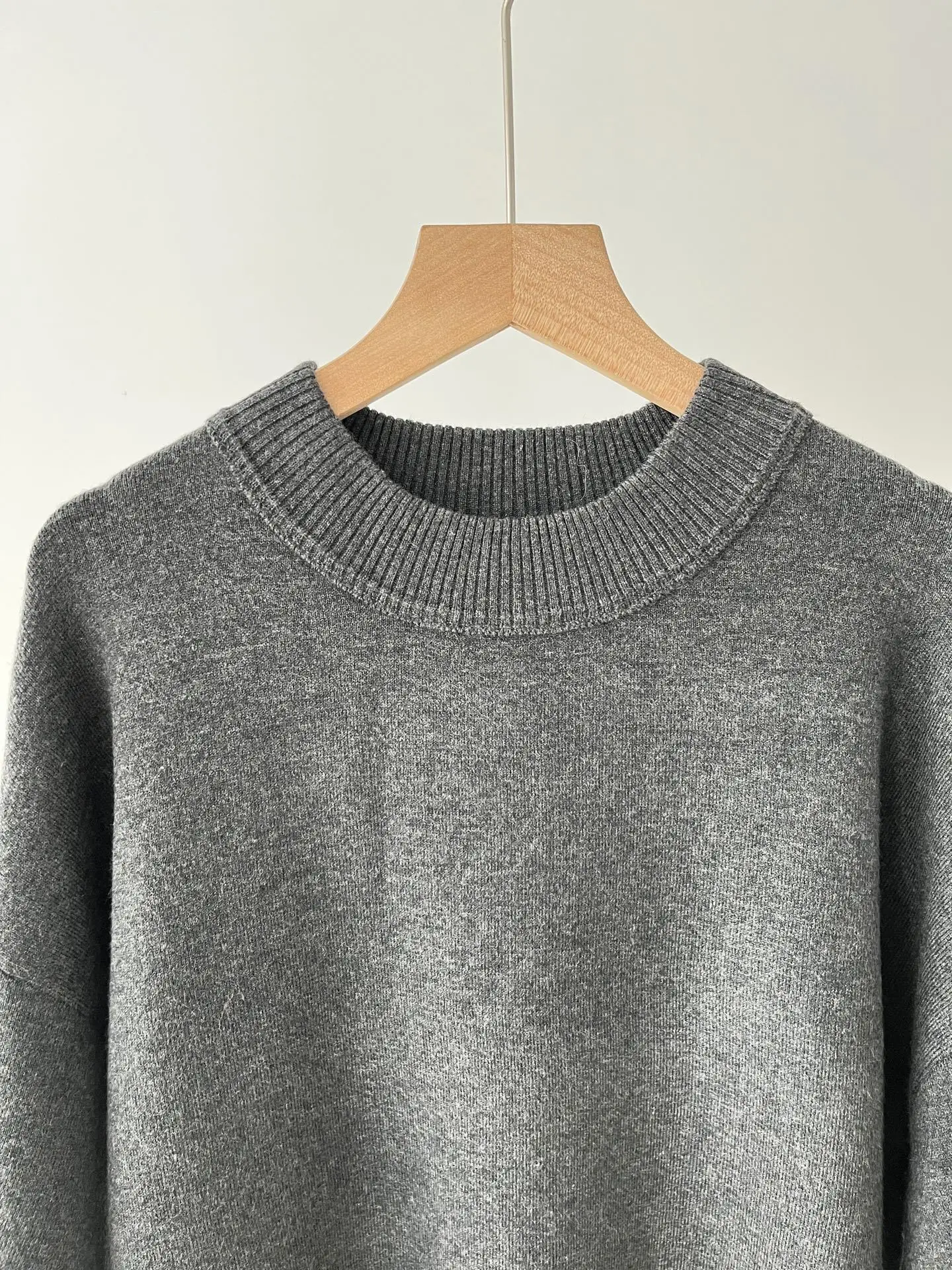 Женский серый вязаный свитер с коротким рукавом простые французские пуловеры