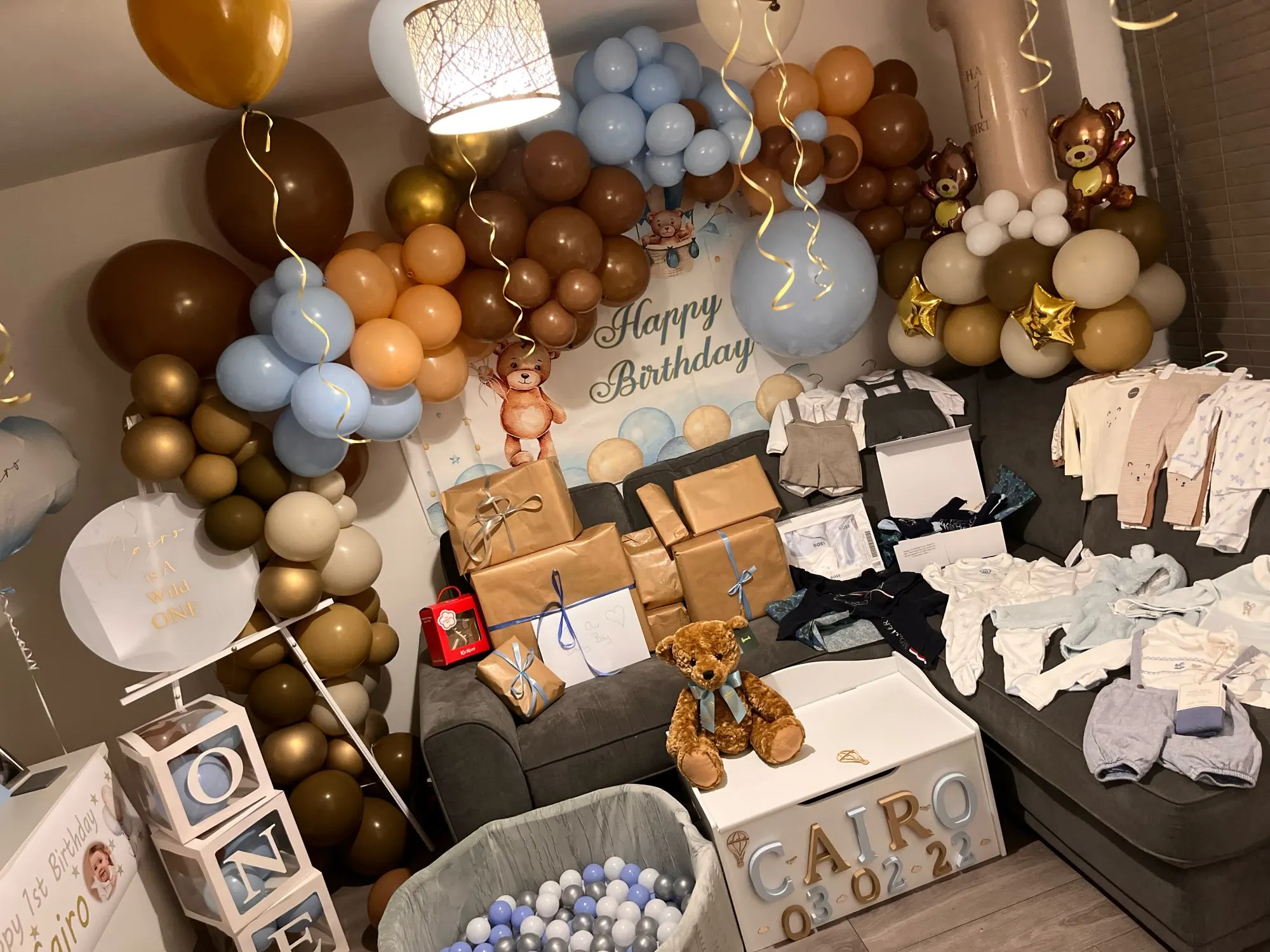 Фон для фотосъемки с изображением воздушного шара медведя вечеринки в честь Дня