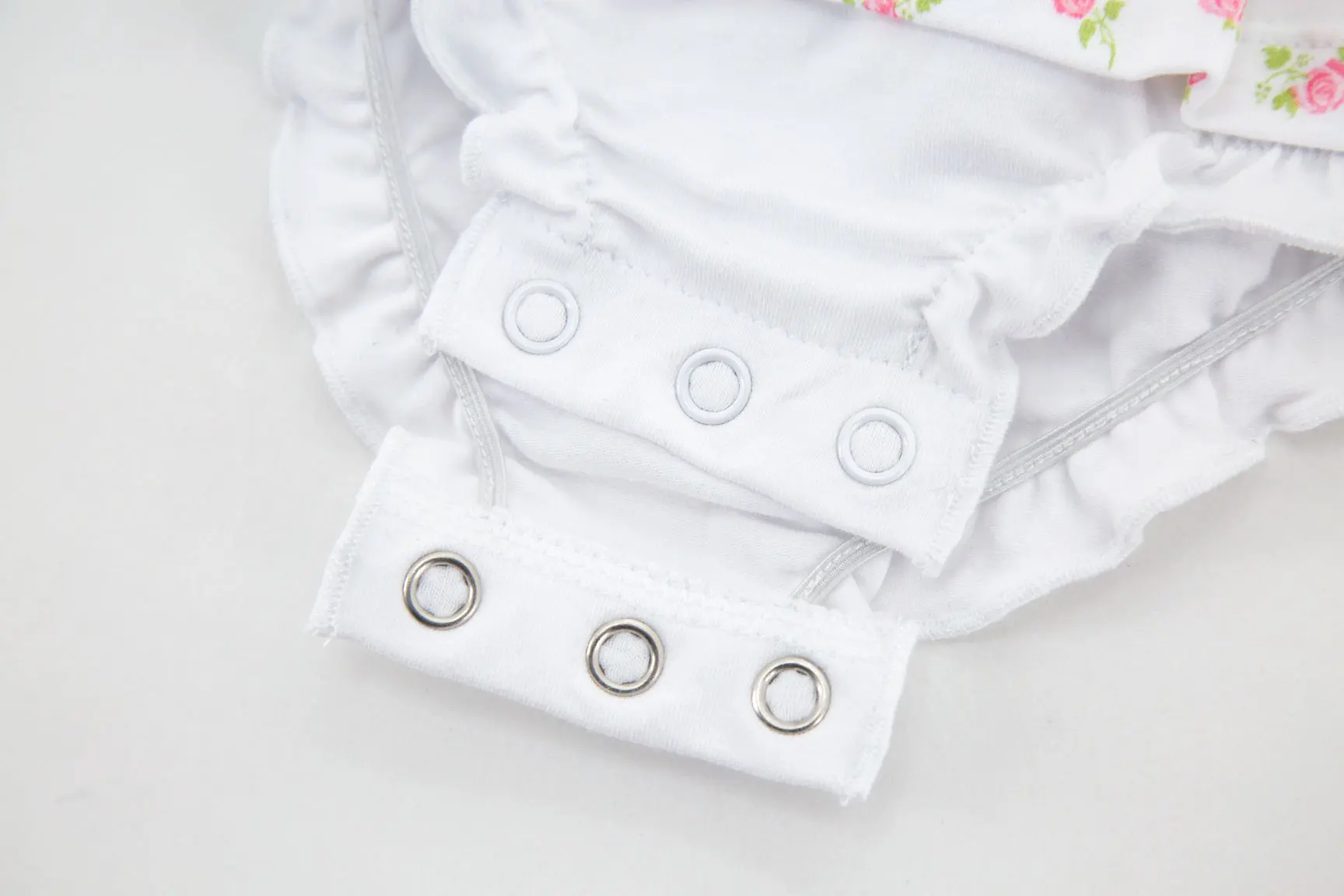 Детское боди летний хлопковый комбинезон с коротким рукавом и мультяшным