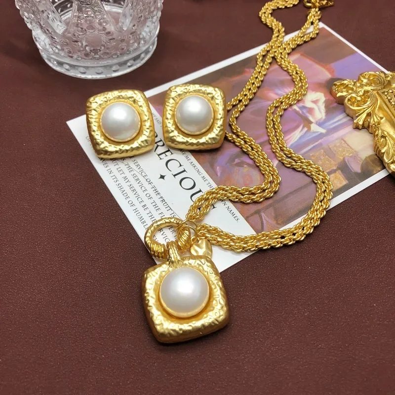 Серьги Draweye с жемчугом