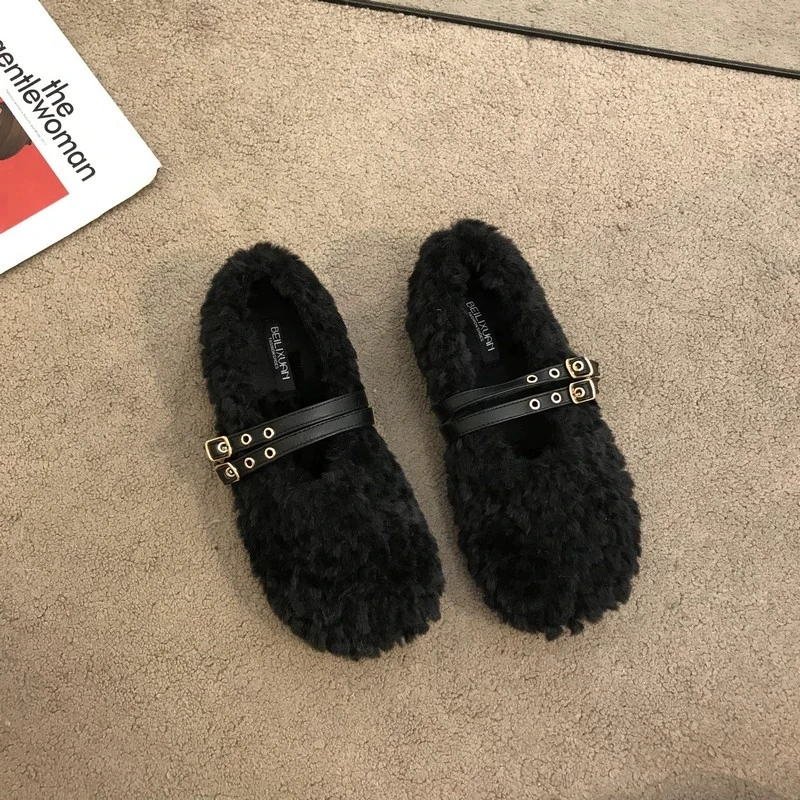 Женские замшевые туфли на плоской подошве с круглым носком и бантом-бабочкой