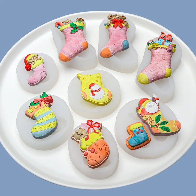 

Силиконовая форма для новогодних чулок