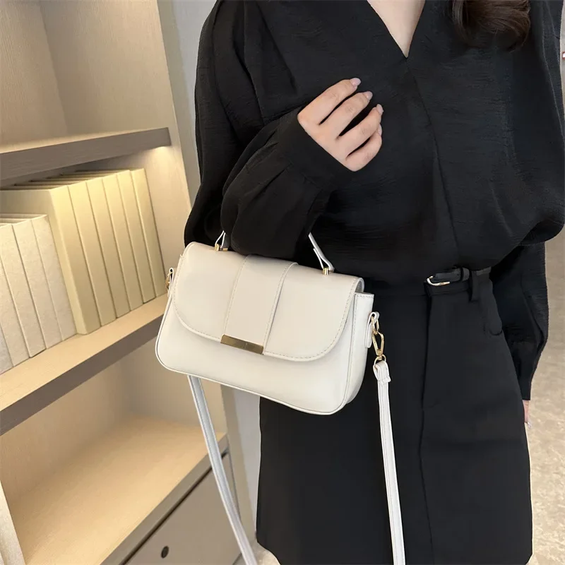 

Winter Vintage Flap Lock Classic Women Bags Casual Leather Shoulder Bags Clutch Crossbody Bag Handbag Messenger Bag New Style