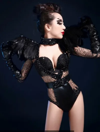 

Hot nightclubs and bars European and American leopard conjoined female singer gogo performs DJ guest dancer performs sexy clothe