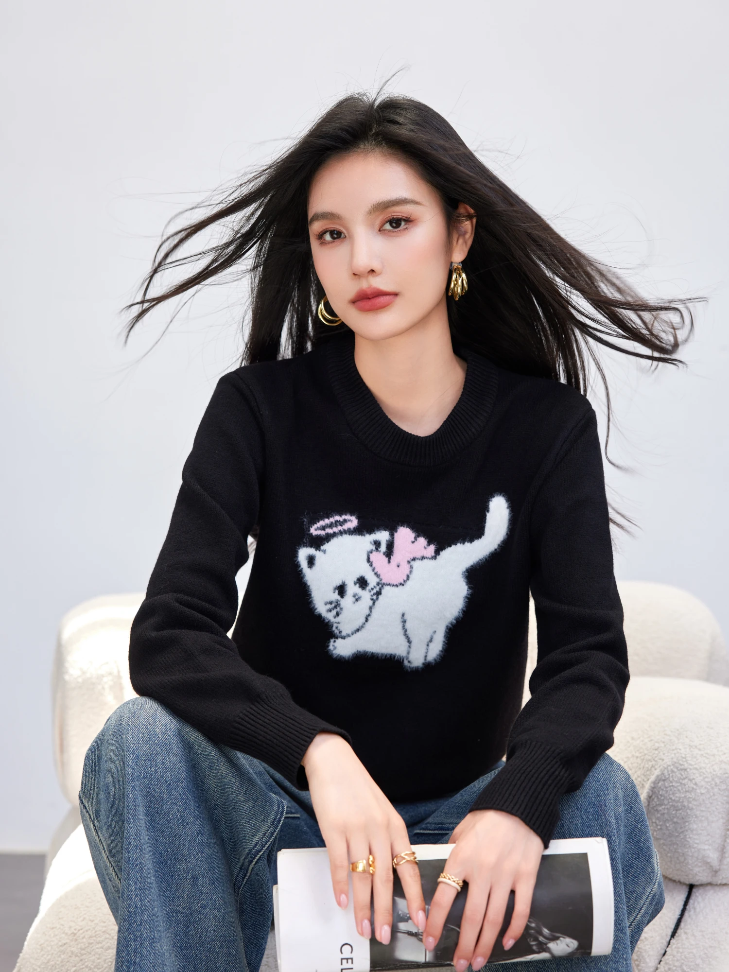 Новинка 2024 женский тонкий милый свитер с длинными ногами вязаный изогнутой