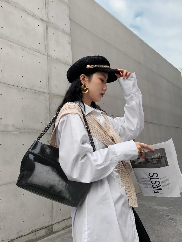 Сумка-мессенджер женская из натуральной кожи элегантная офисная сумочка на