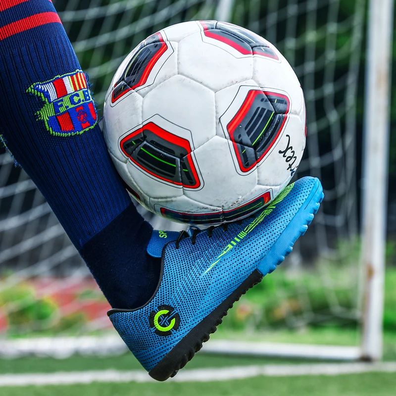 Outdoor Soccer Shoes Original Men Football Boots Soccer Cleats Shoes Breathable Non-slip Training Sneakers Turf Futsal Trainers