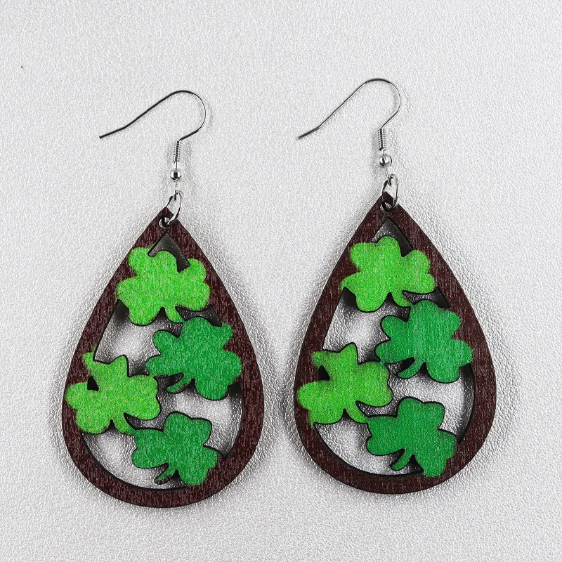 

St. Patrick's Day Accessories SHAMROCK WOOD EARRINGS FOR WOMEN Dangling Aesthetic Clover Earrings Irish Jewelry Three Leaf Clove