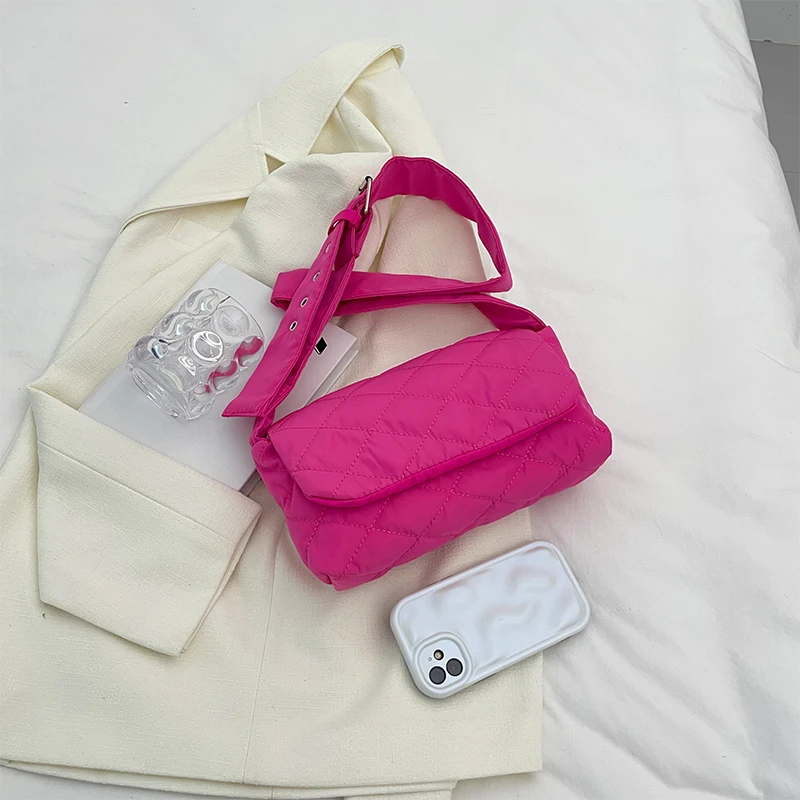 

Women Rhombus Embroidery Thread Shoulder Bag Simple Quilted Messenger Bag