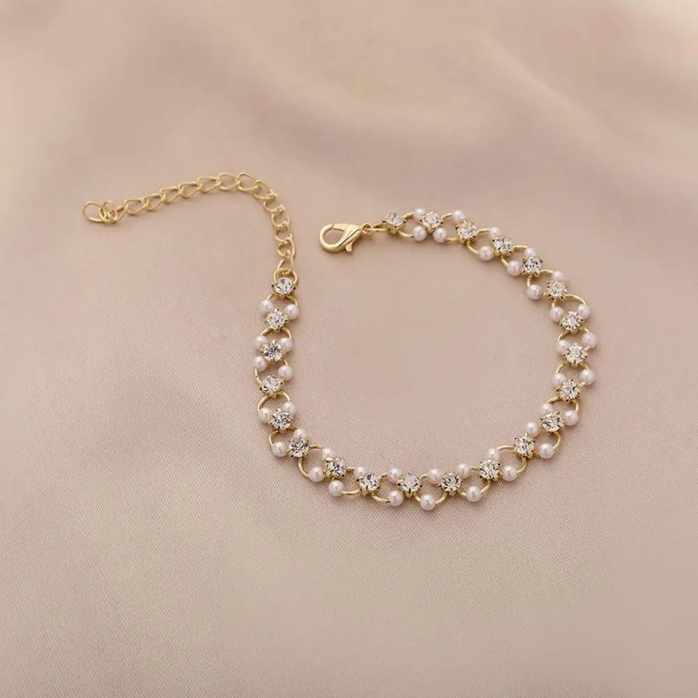 

Women Necklace Bright Luster Temperament Imitation Pearls Clavicle Chain Jewelry Accessory