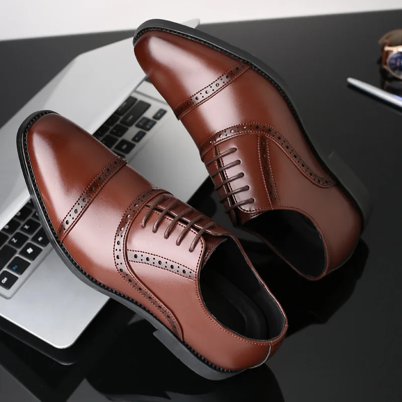 

Fashion Man Formal Shoes High Quality Breathable PU Leather Personality Men Business Dress Loafers Oxford Wedding Shoes tyh78