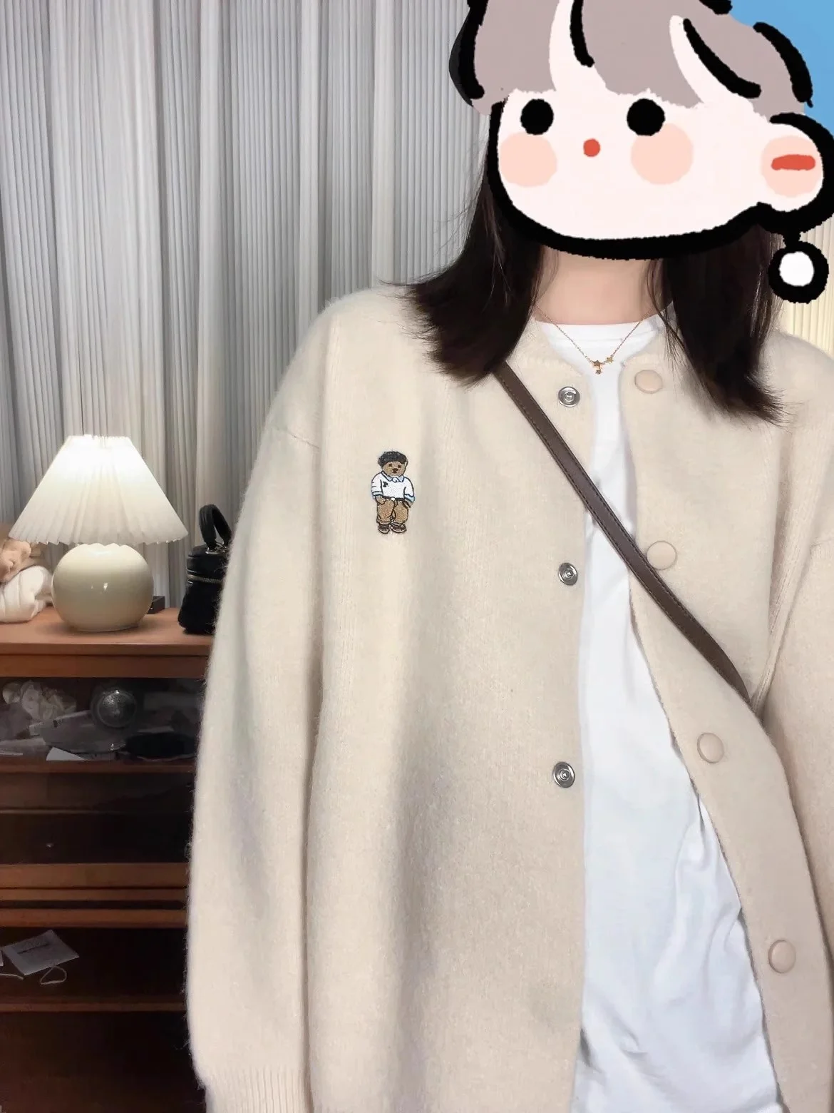 Мягкий клейкий свитер с вышивкой медведя верхняя одежда для женщин новинка 2024