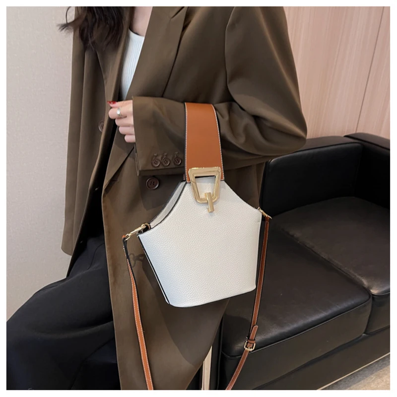 

Crossbody Bags for Women Wide Shoulder Small Handbags Shoulder Messenger Bag Korean Girl Bucket Phone Bag Purses