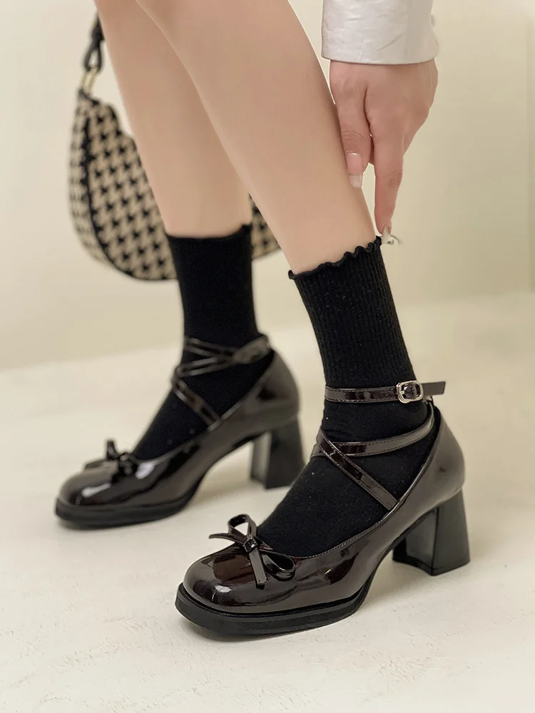 

Сказочные стильные весенние туфли, новинка 2022, модные Универсальные черные туфли на толстом высоком каблуке с бантом и открытым носком