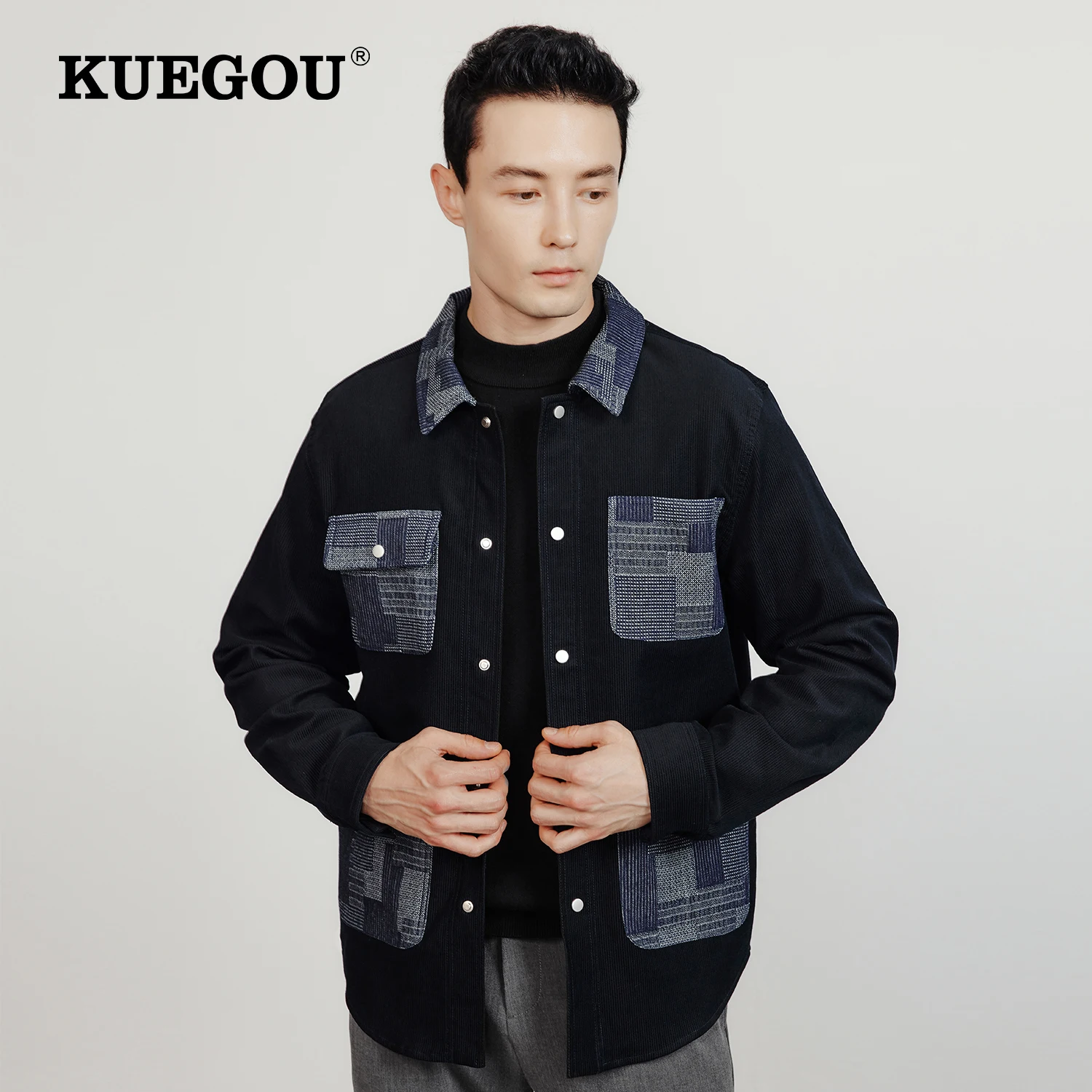 

KUEGOU 2022 Autumn New Men's Cargo Jacket High Quality Fashion Contrast Color Patchwork Coats Single Breasted Plus Size 2013