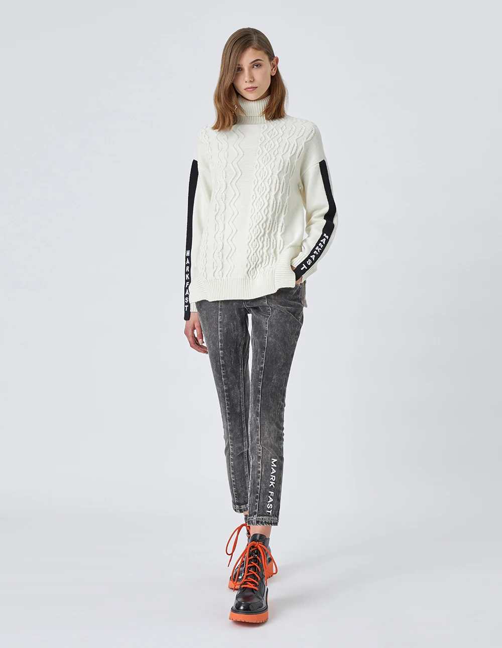 

MARKFAST Brand New 2022 Winter Women Sweaters Embroidered Logo Color Blocking High Neck Knitted Sweater Pullovers Top female