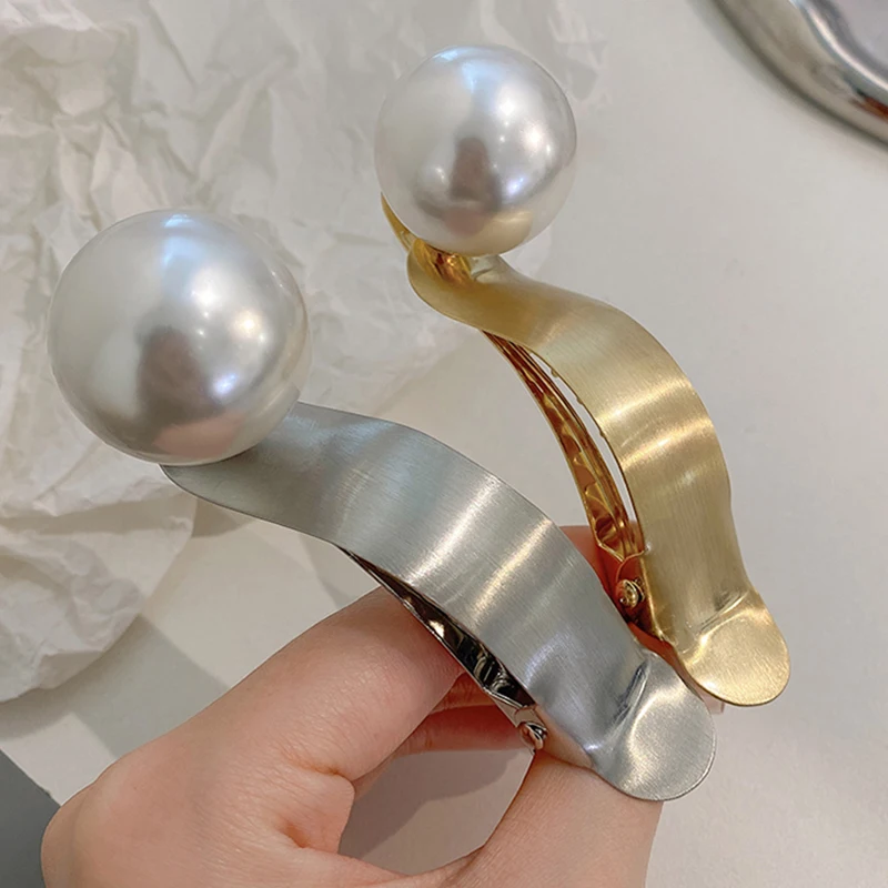 

French Style Metal Pearl Hairpin Back of The Head Girls Temperament Duckbill Clip Elegant Shark Clip Headdress Hair Accessories