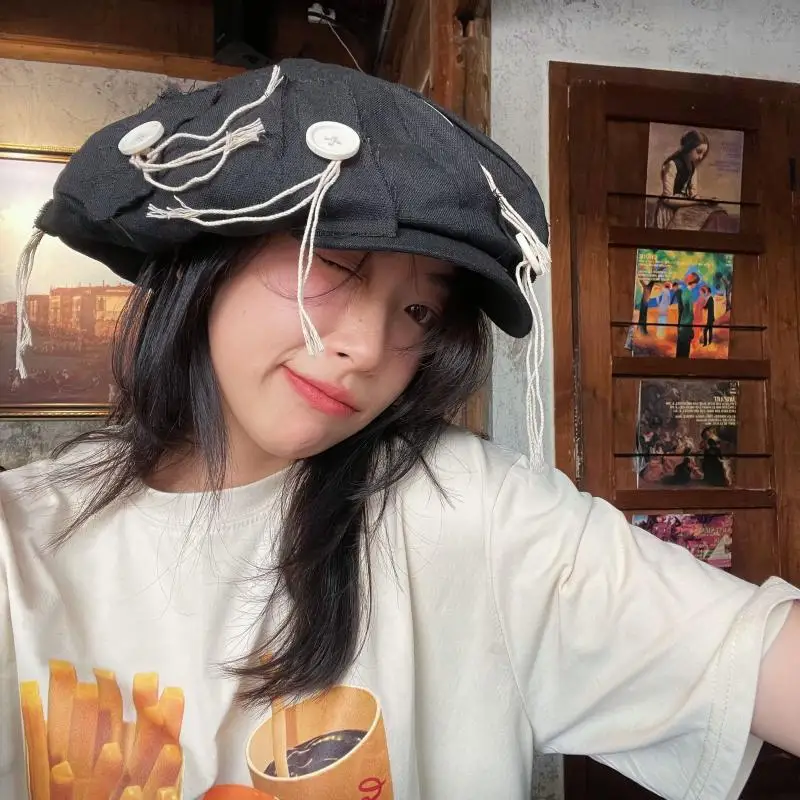 

2023 Japanese Buttons Octagonal Cap Brand Designer Literary Retro Beret Streetwear Artists Hat Casual Patch Hat for Women Men