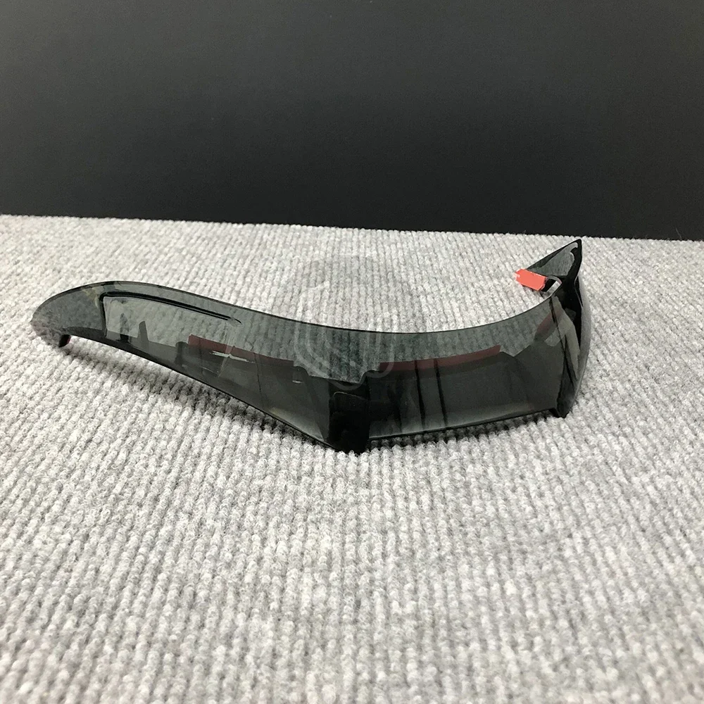 

Спойлер для мотоциклетного шлема AGV K6