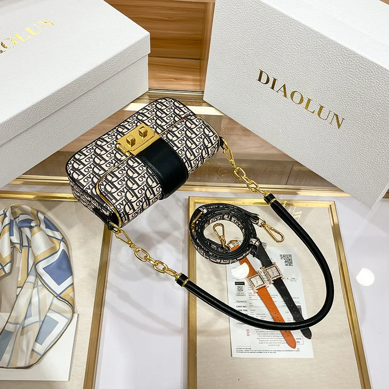 Genuine Leather Embroidered Small Square Bag Chain Handbag 2023 New Fashion Women's Bag Underarm Shoulder Satchel Designer Purse