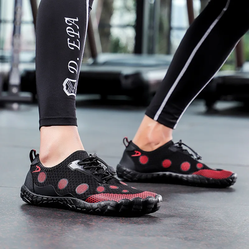 2023 New Mesh Mountaineering Hiking Sports Amphibious Wading Shoes Outdoor Sports Men's Summer Breathable Large Size 36-46