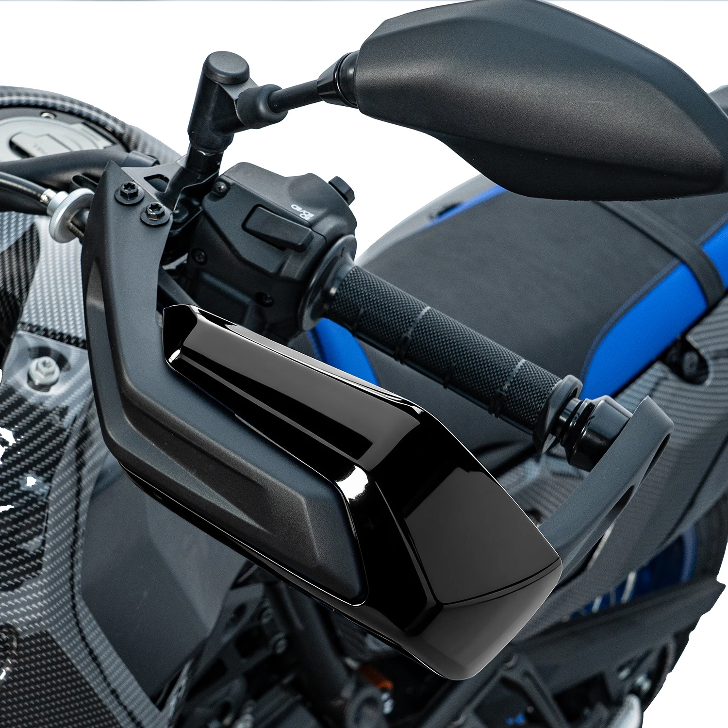 Фото Новые защитные накладки на руль (2025-2026) для Yamaha Tenere 700 (4 шт., без аксессуаров) №4