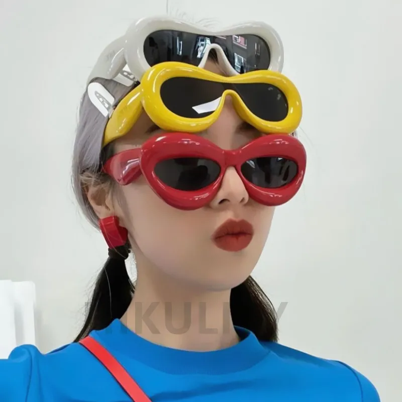 

New Red Lip Shape Y2K Sunglasses For Women New Fashion Brand Candy Color Yellow Pink Sun Glasses Men Sexy Cool Hip Hop Eyewear