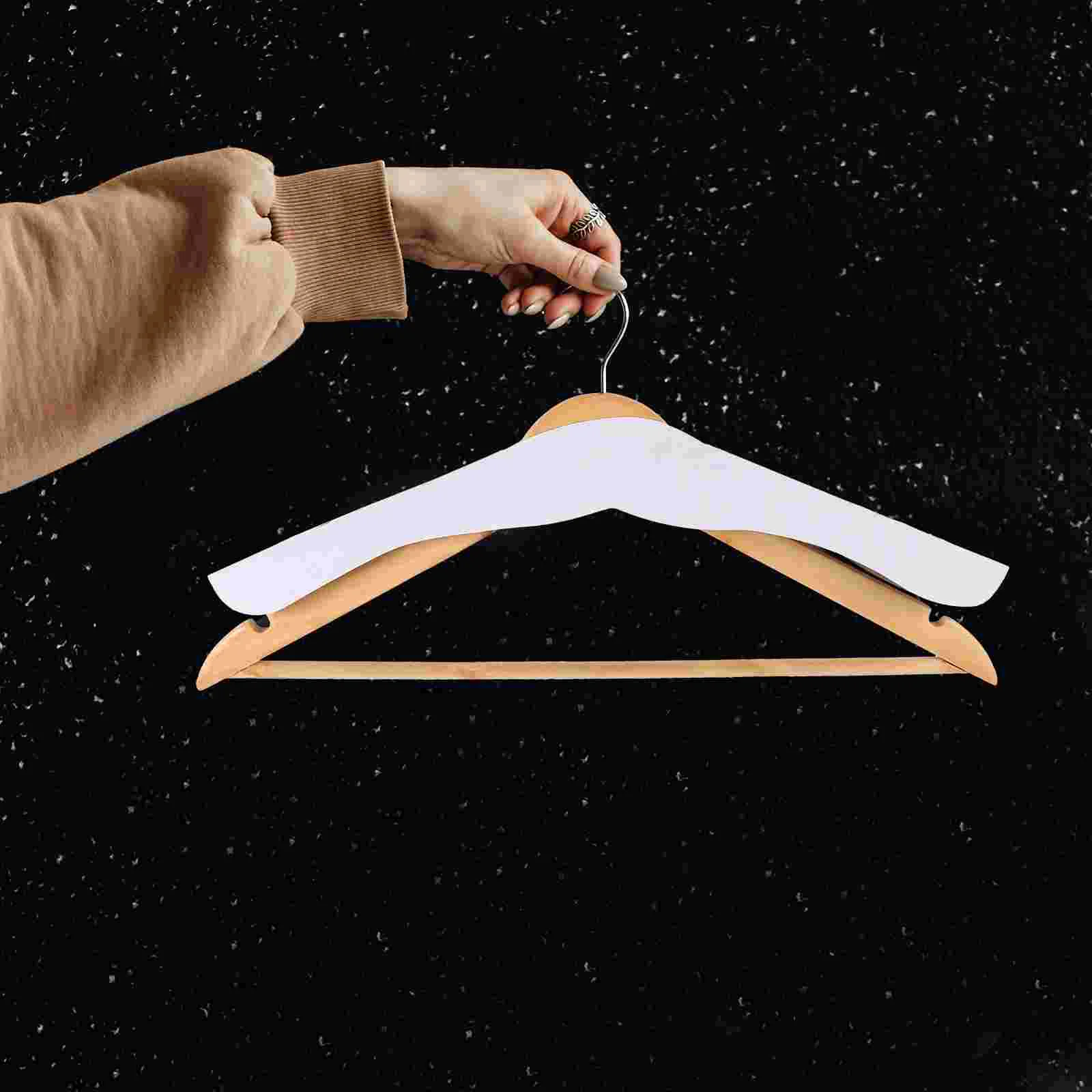 Рисунок 3 - Вешалка для костюма