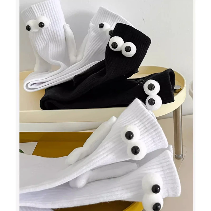 Magnetic Hand In Hand Couples Socks Summer Funny Creative Mid-Tube Socks Black White Cartoon Eyes Socks Personalized Long Socks