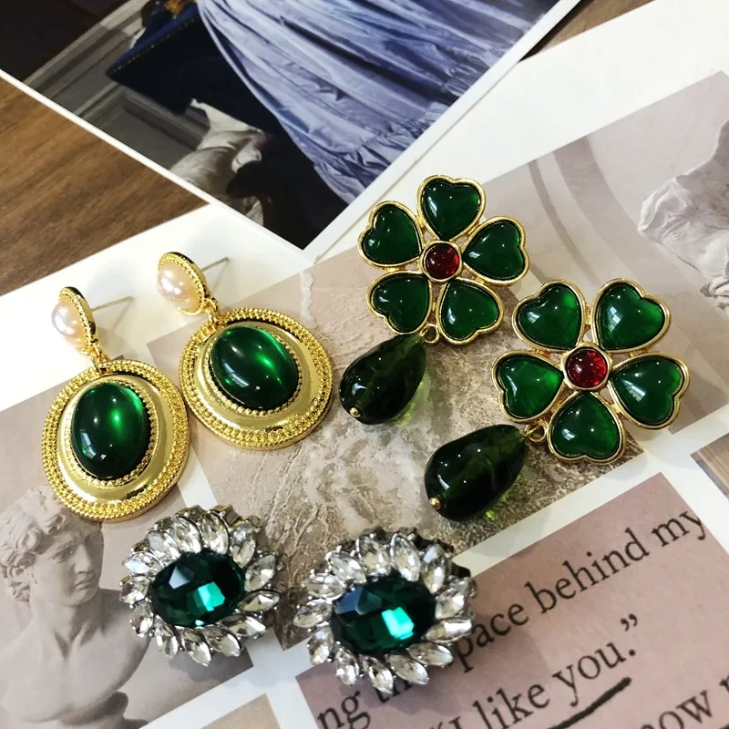 

Real Gold Plated Emerald Gemstone Pearl Glass Rhinestone Decor Vintage Style Stud Earrings Water Drop Earrings
